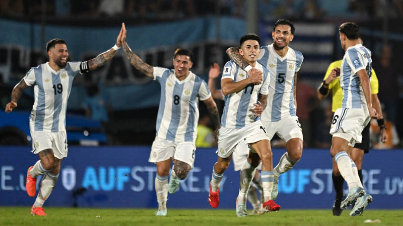 Argentina hướng đến chiến thắng khi tiếp đón Brazil tại Estadio Mas Monumental Argentina hướng đến chiến thắng khi tiếp đón Brazil tại Estadio Mas Monumental