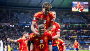 Tây Ban Nha sở hữu cặp tiền đạo cánh tài năng nhất châu Âu