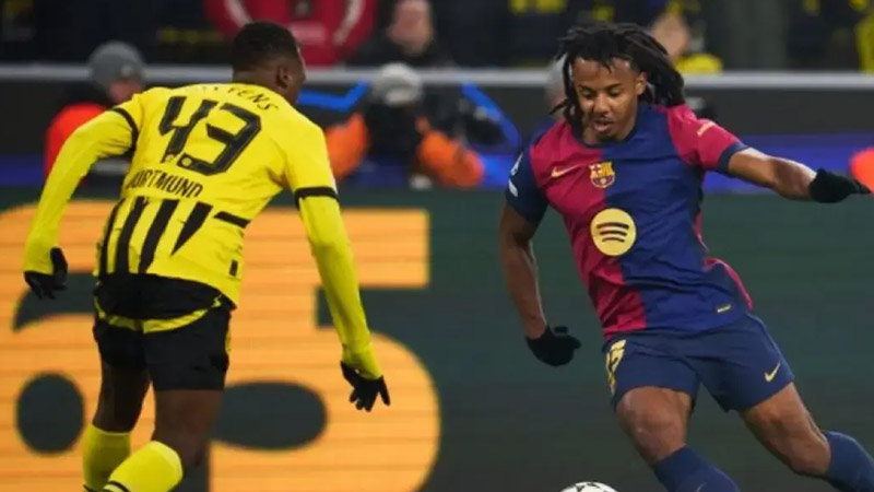 Dortmund mở điểm từ rất sớm trong trận lượt về Dortmund mở điểm từ rất sớm trong trận lượt về