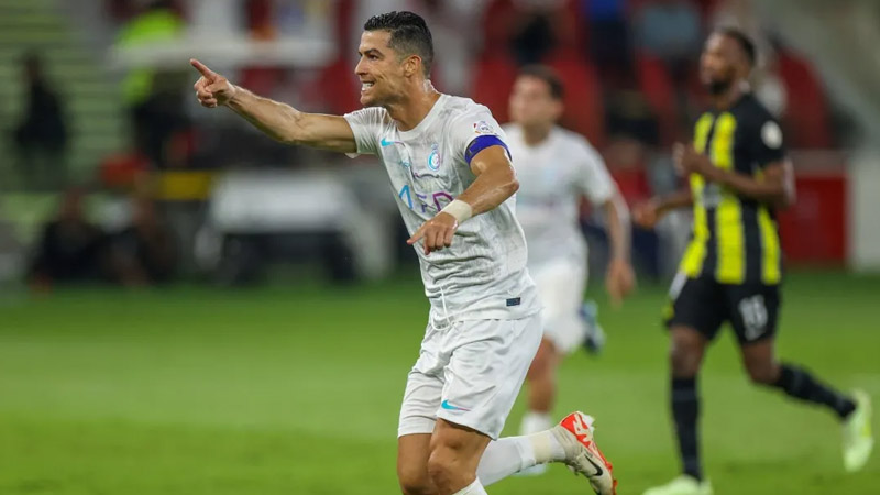 Al Ittihad đang tiến về đích Al Ittihad đang tiến về đích