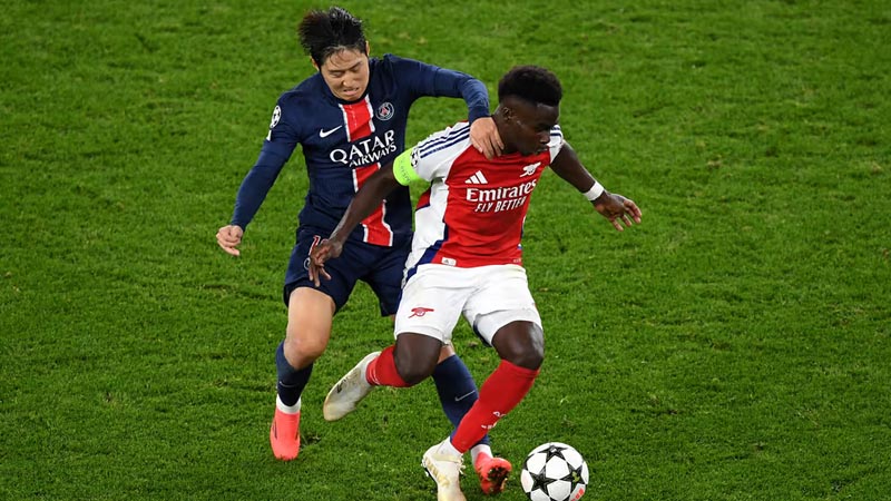 Hakimi ghi bàn quyết định đưa PSG vào chung kết. Hakimi ghi bàn quyết định đưa PSG vào chung kết.